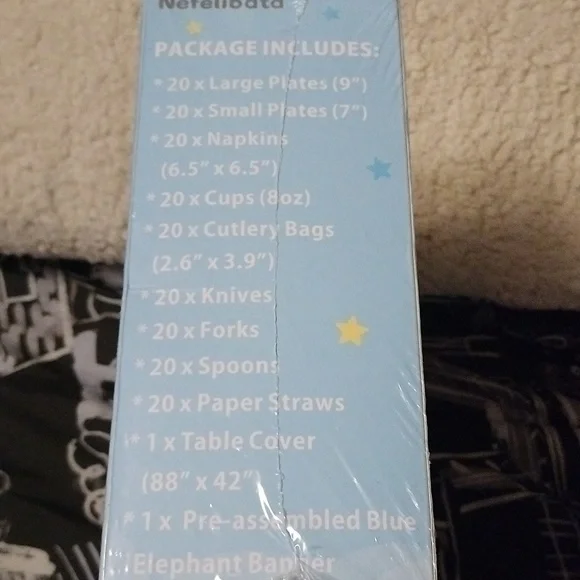 Party Tableware Set - Picture 4 of 6